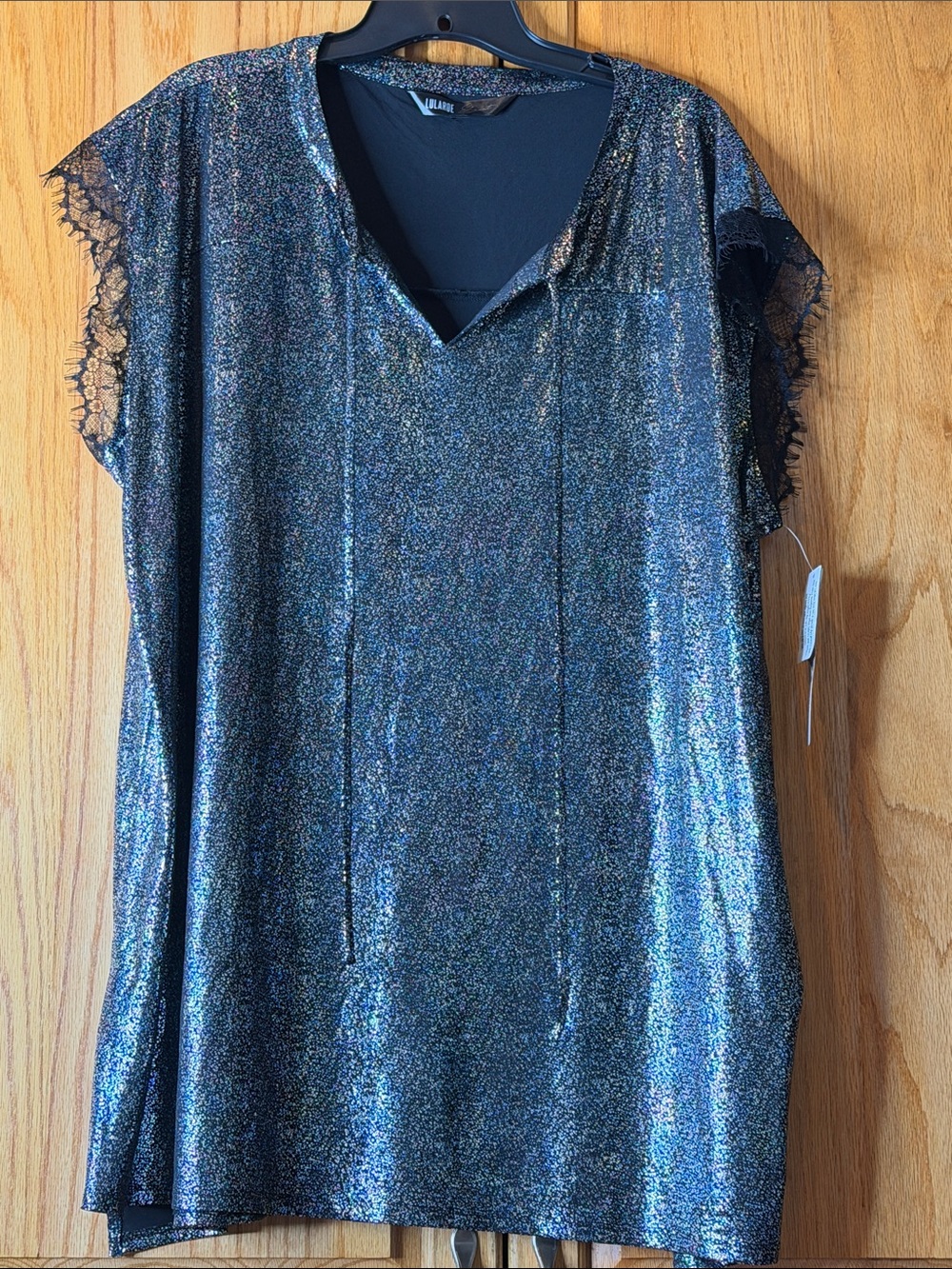 LuLaRoe 3x Metallic V-Neck Short Sleeve Top with Lace sleeve multicolor metallic
